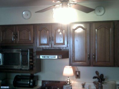 218 Patricia Ln, Runnemede, NJ 08078 - photo 2