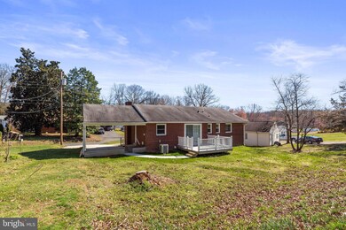 4139 Anderson Rd, Triangle, VA 22172 - photo 6