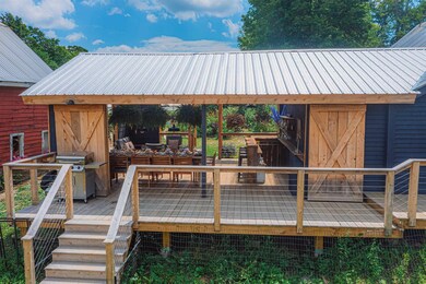 3118 W Glover Rd, Barton, VT 05822 - photo 5