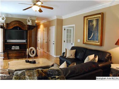 4th view of den