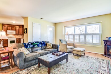 007_Living Room