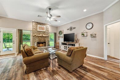 3207 Walnut Creek Pkwy, Granbury, TX 76049 - photo 3