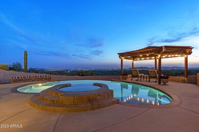 Infinity Pool and Spa w/Pargola