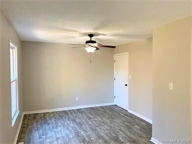 138 Independence Loop, Statesville, NC 28625 - photo 5