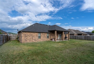381 Captain Reid Ln, Prairie Grove, AR 72753 - photo 6
