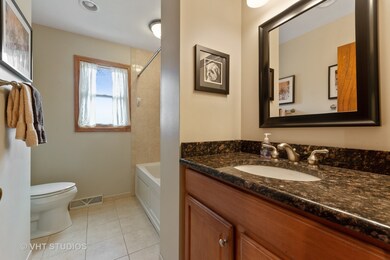 375 E North End Ave, Elmhurst, IL 60126 - photo 5