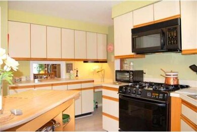 12 Walden Pond Dr, Nashua, NH 03064 - photo 3