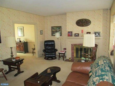 1424 Cleveland Ave, Reading, PA 19610 - photo 5