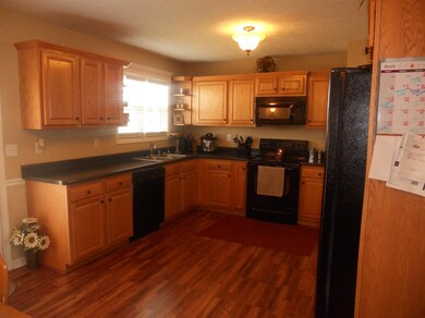 2028 Chris Dr, Lawrenceburg, KY 40342 - photo 5