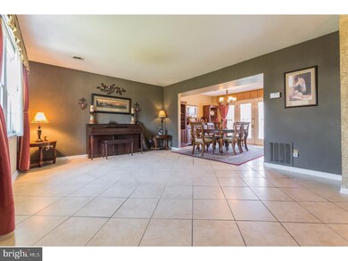 2512 Channin Dr, Wilmington, DE 19810 - photo 3