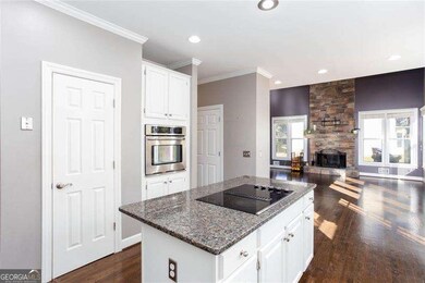 11925 Stradford Wood, Roswell, GA 30076 - photo 7