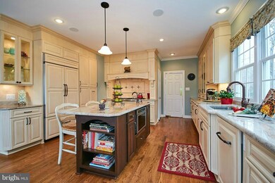 2009 Carrhill Rd, Vienna, VA 22181 - photo 7