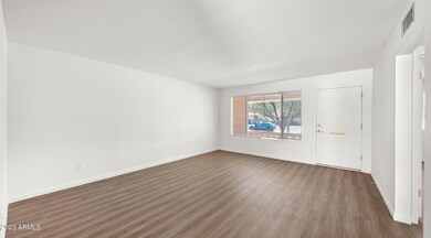 6438 E Butte St unit 1, Mesa, AZ 85205 - photo 4