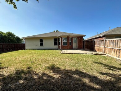 3309 Kingsbrook Dr, Wylie, TX 75098 - photo 2