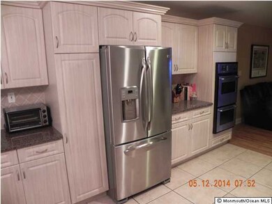 27 Mercer Ln, Manalapan, NJ 07726 - photo 3