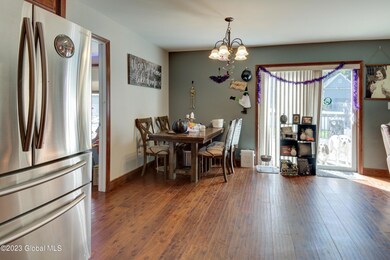 53 Mckinley Ave, Johnstown, NY 12095 - photo 6