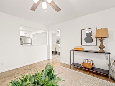 4557 N Sequoia Dr, Fresno, CA 93705 - photo 5