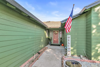 1841 Cascadia Cir, Medford, OR 97504 - photo 3