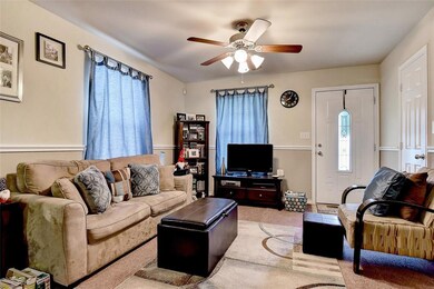 516 W Crawford St, Denison, TX 75020 - photo 4