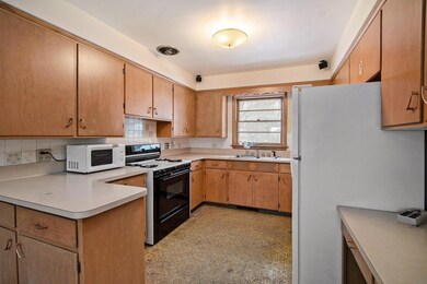 007_906wilshire_16_983