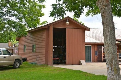 2120 Hollyhill Rd, Pensacola, FL 32526 - photo 3