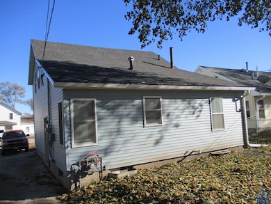 125 S 7th St, Cherokee, IA 51012 - photo 3
