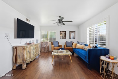 5110 N 31st Way unit 317, Phoenix, AZ 85016 - photo 3