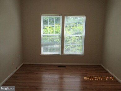 8818 Country Oak Dr, Odenton, MD 21113 - photo 7