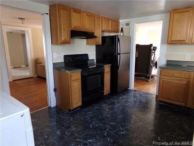 1703 Lee St, West Point, VA 23181 - photo 3