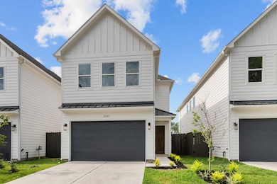 2211 Mansfield St, Houston, TX 77091 - photo 2