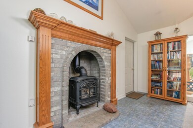 1128 SW 17th St, Lincoln City, OR 97367 - photo 7