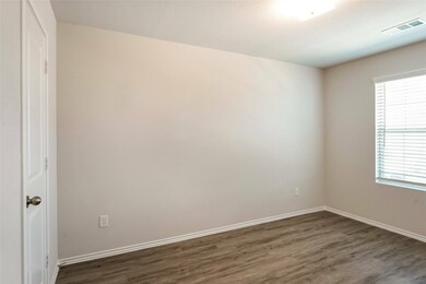 1513 Mark Ln, Ennis, TX 75119 - photo 7