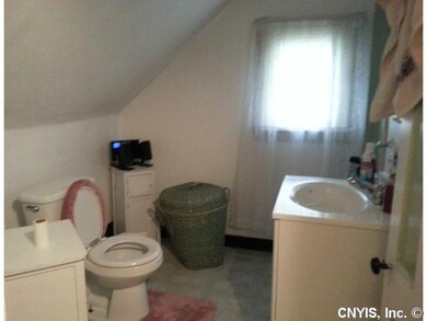 Bathroom. The main bathroom upstairs in split with