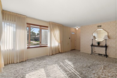 8206 N Octavia Ave, Niles, IL 60714 - photo 3