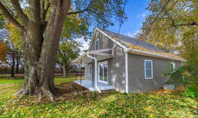 740 1 2 N Main St, Tipton, IN 46072 - photo 2