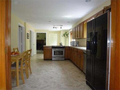 116 Upton Rd, Westborough, MA 01581 - photo 5