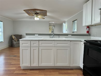 31816 Waller Tomball Rd unit 24, Waller, TX 77484 - photo 5