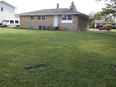 424 W 53rd Ave, Merrillville, IN 46410 - photo 3