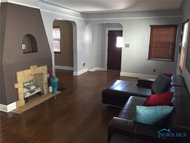 Spacious Living Room
