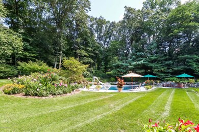 42 Quarry Rd, Stamford, CT 06903 - photo 2