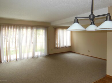 37 Greenwood Dr, Freehold, NJ 07728 - photo 5