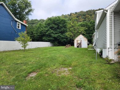 251 N Washington St, Berkeley Springs, WV 25411 - photo 3