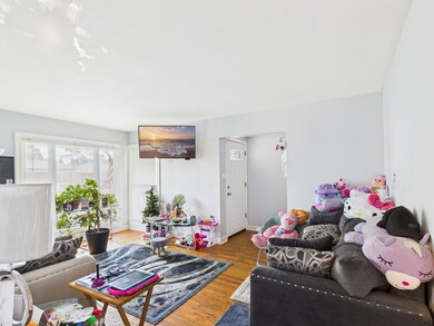 unlisted-address, Bellwood, IL 60104 - photo 4