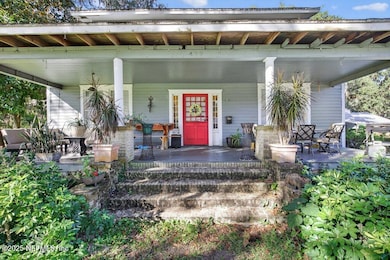 420 Pine St, Crescent City, FL 32112 - photo 4