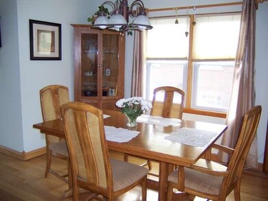 2136 Suffolk Ave, Westchester, IL 60154 - photo 5