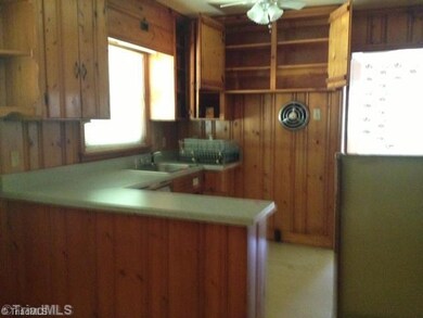 1657 Brookdale Dr, Asheboro, NC 27205 - photo 2