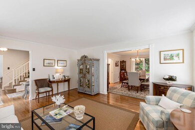 9811 Dansk Ct, Fairfax, VA 22032 - photo 7