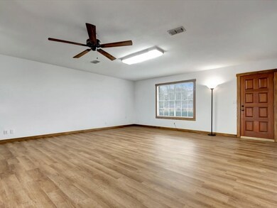 207 Cr 8201 (Shields Dr ), Nacogdoches, TX 75964 - photo 7