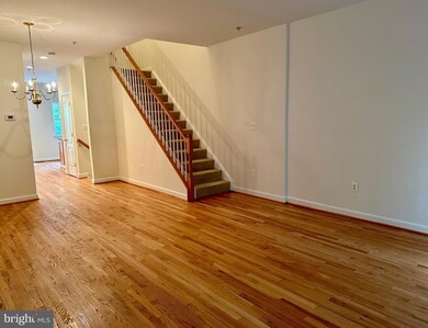 8028 Pennington Dr, Laurel, MD 20724 - photo 4