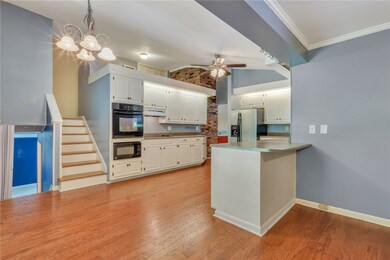 Kitchen / breakfast area